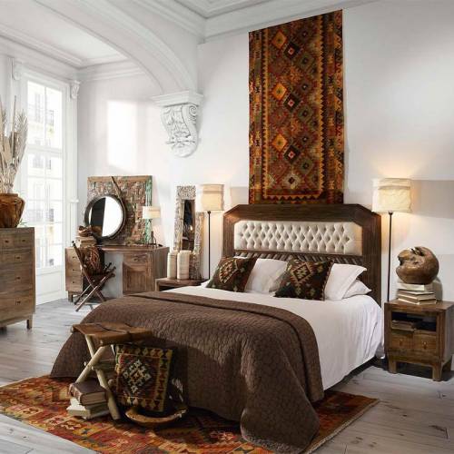 Chambre à la déco africaine avec la tête de lit Terranova