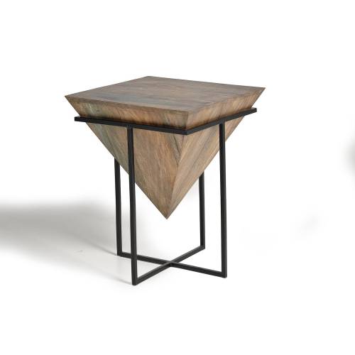 Table basse pyramide